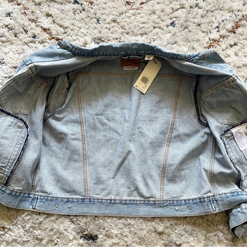 Levi's Premium Blue Denim Jacket - Picture 4 of 5